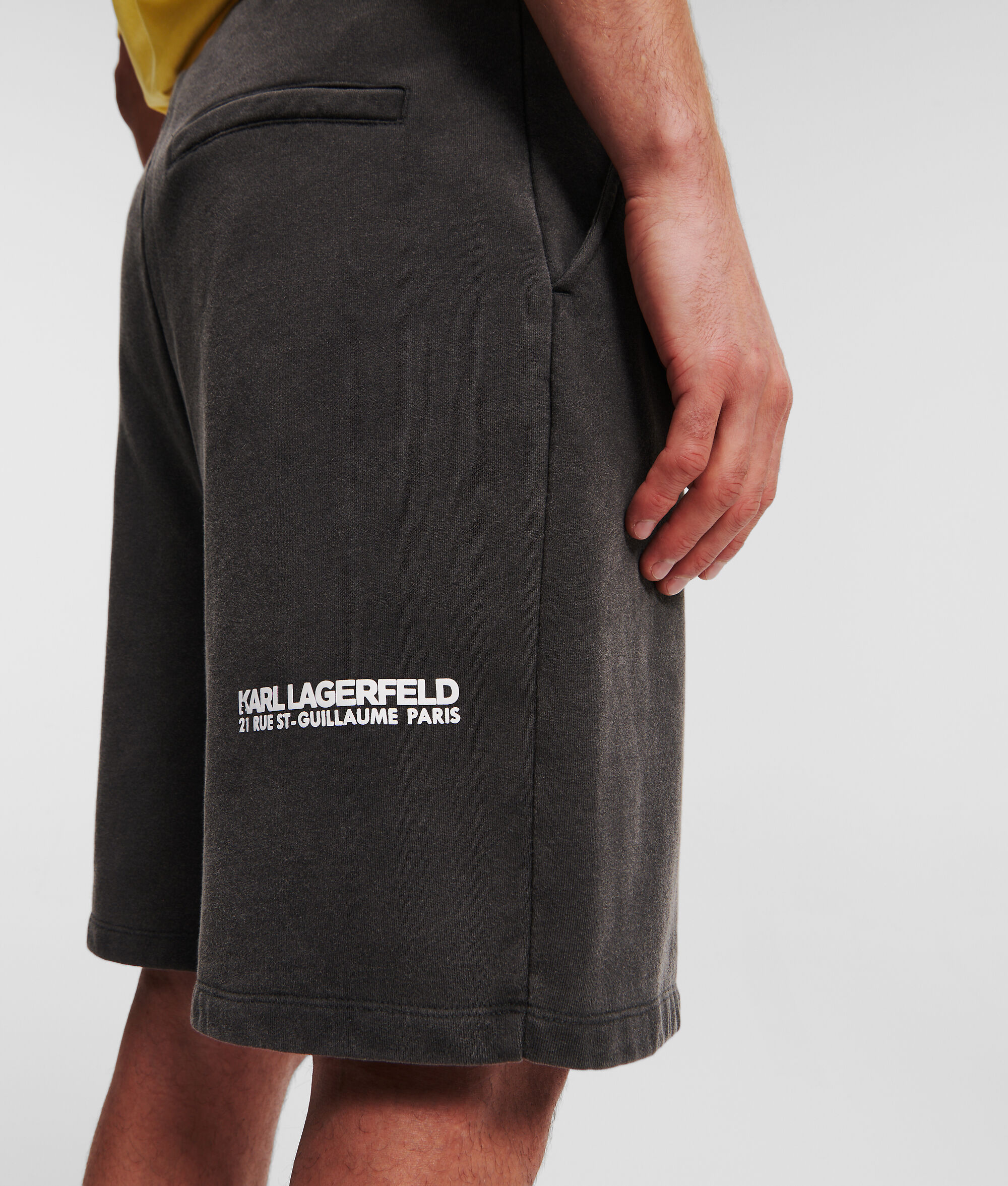 (image for) Robust Rue St-Guillaume Sweat Shorts